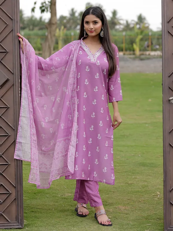 Purple_Rayon_Straight_Embroidered_Kurta_Set_For_Women