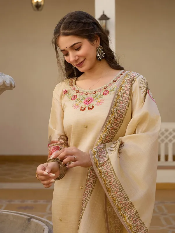 Beige_Viscose_Silk_Straight_Embroidered_Kurta_Set_For_Women
