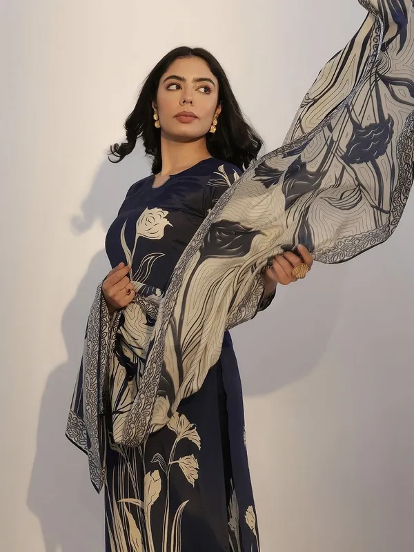 Dark_Blue_Cotton_Embroidered_Kurta_Set_For_Women