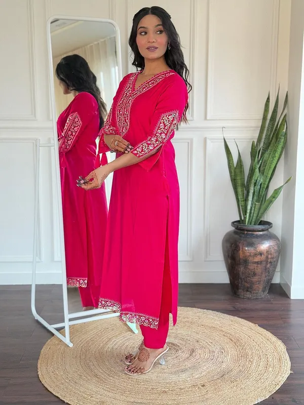 Pink_Cotton_Straight_Printed_Kurta_With_Pant_&_Dupatta_For_Women