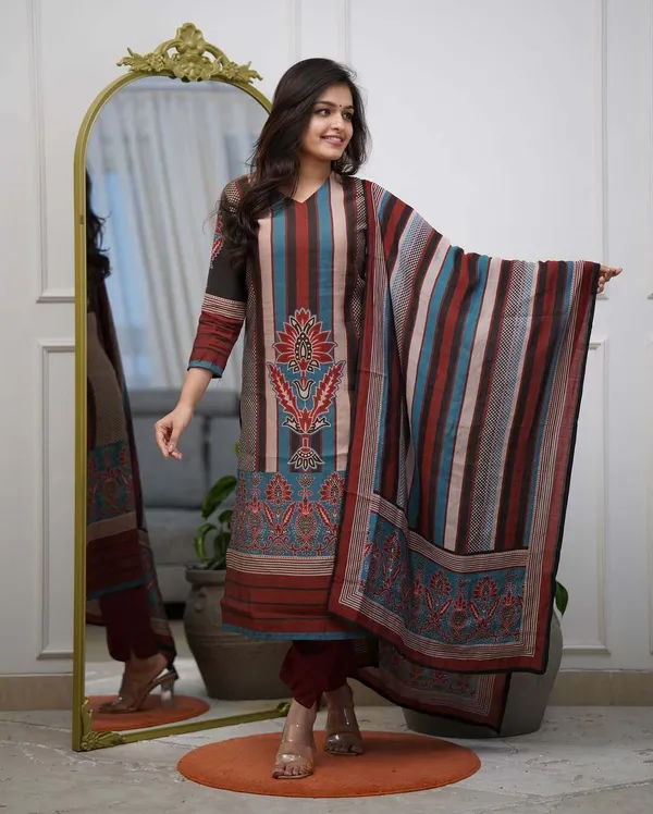 Multicolor_Rayon_Straight_Printed_Kurta_Set_For_Women