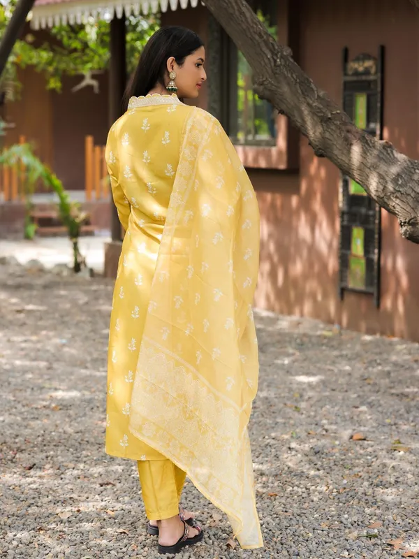 Yellow_Cotton_Straight_Embroidered_Kurta_Set_For_Women