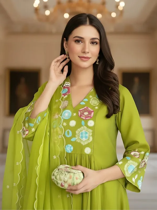 Green_Cotton_Anarkali_Embroidered_Kurta_Set_For_Women