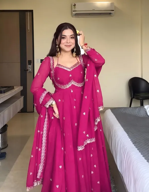 Pink_Georgette_Anarkali_Embroidered_Kurta_Set_For_Women