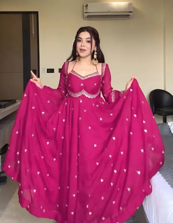 Pink_Georgette_Anarkali_Embroidered_Kurta_Set_For_Women
