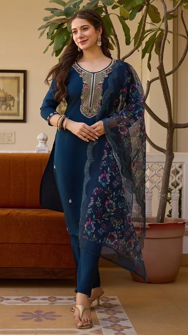 Navy_Blue_Viscose_Chanderi_Embroidered_Straight_Kurta_Set_For_Women