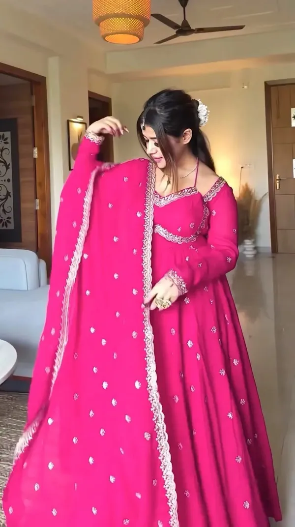 Pink_Heavy_Gmy_Silk_Embroidered_Anarkali_Kurta_Set_For_Women