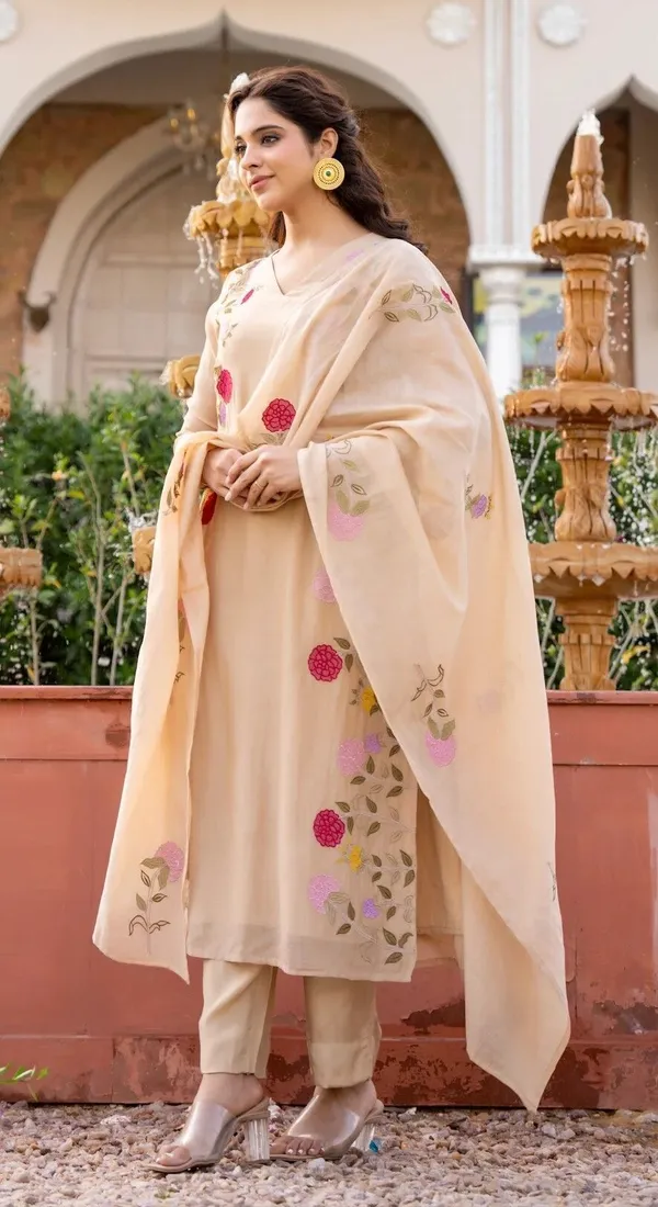 Cream_Cotton_Straight_Floral_Embroidered_Kurta_Set_For_Women