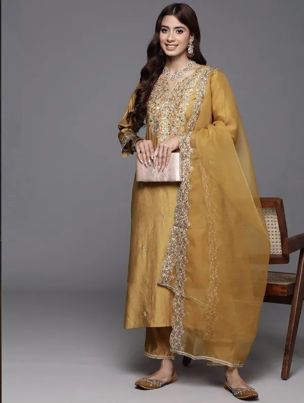 Yellow_Chanderi_Straight_Embroidered_Kurta_Set_For_Women