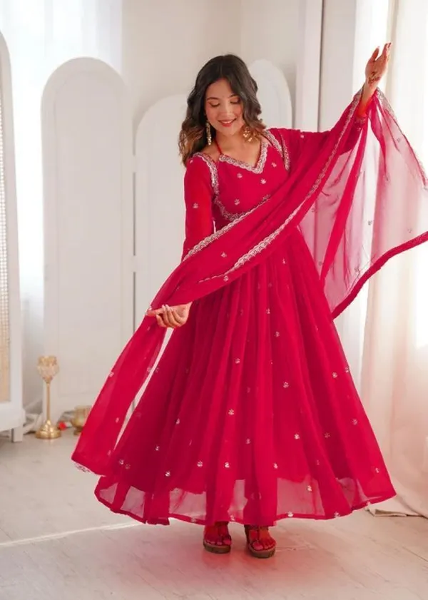 Red_Georgette_Anarkali_Embroidered_Kurta_Set_For_Women