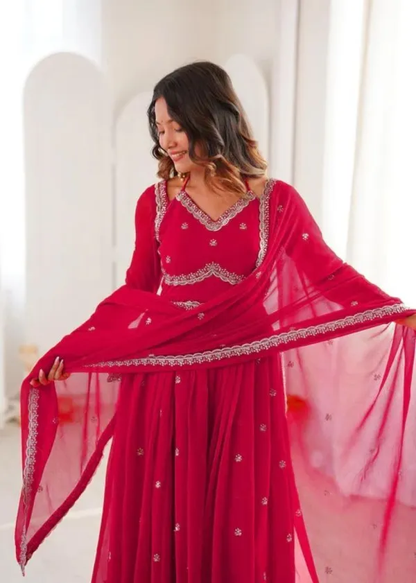 Red_Georgette_Anarkali_Embroidered_Kurta_Set_For_Women
