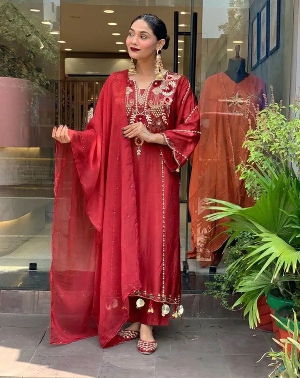 Maroon_Cotton_Anarkali_Embroidered_Kurta_Set_For_Women