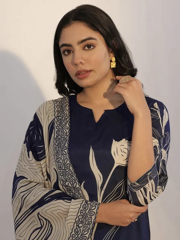 Dark_Blue_Cotton_Straight_Floral_Printed_Kurta_Set_For_Women