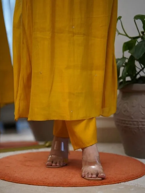 Yellow_Chanderi_Embroidered_Straight_Kurta_Set_For_Women