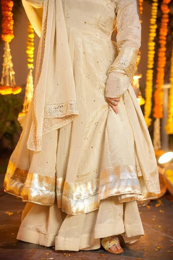 Beige_Chinnon_Anarkali_Foil_Butti_Kurta_Set_For_Women
