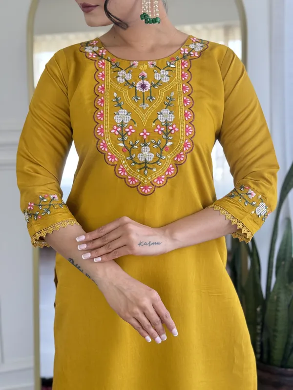 Gold_Chanderi_Straight_Embroidered_Kurta_Set_For_Women