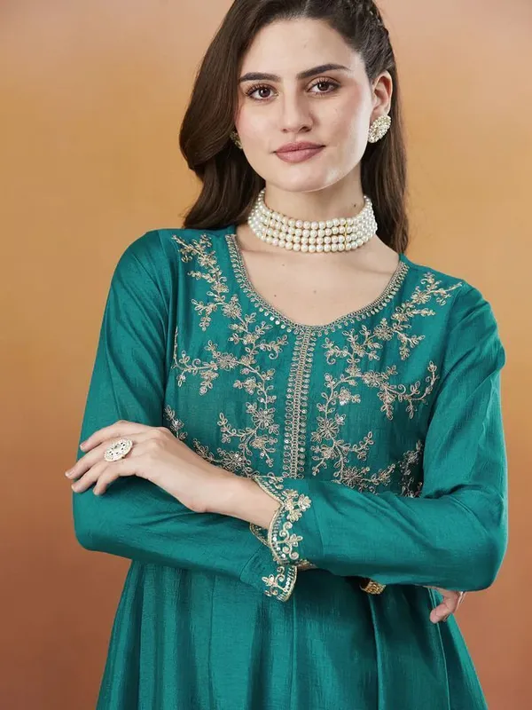 Beige_Cotton_Anarkali_Zari_Embroidered_Kurta_Set_For_Women