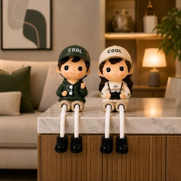 Polyresin_Doll_Style_Sitting_Couple_Showpiece