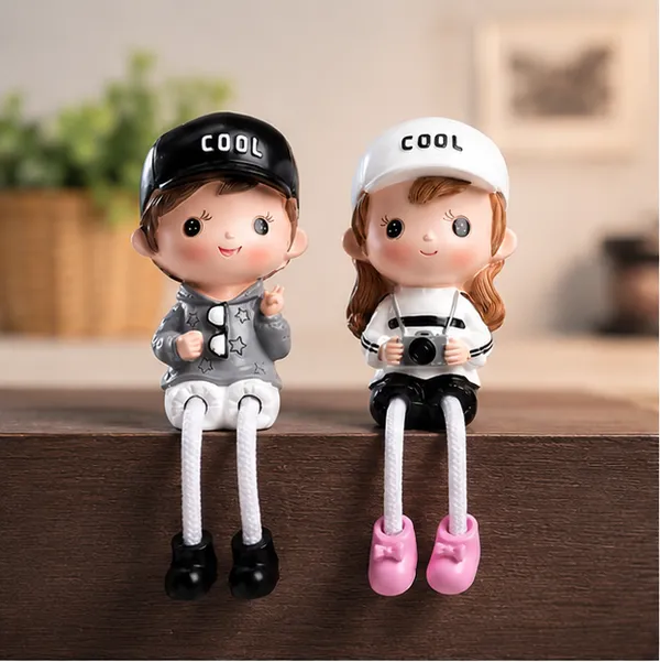 Polyresin_Pastel_Glossy_Couple_Showpiece