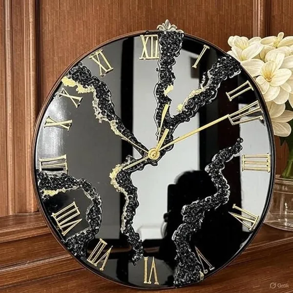 Polyresin_Rustic_Wooden_Look_Round_Wall_Clock_for_Home_Decor