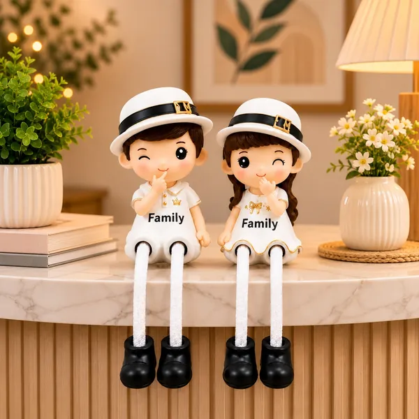 Polyresin_Hand_Painted_Heart_Seated_Couple_Doll_Showpiece