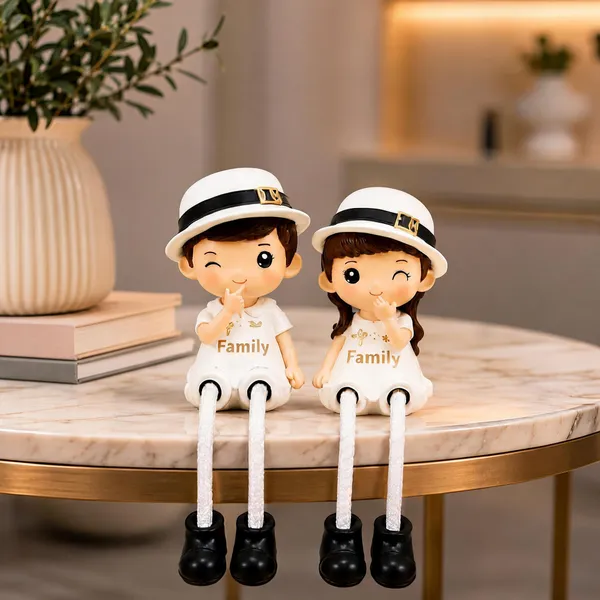 Polyresin_Hand_Painted_Heart_Seated_Couple_Doll_Showpiece