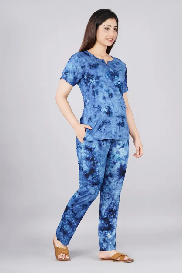 Ayush_Textiles_Women_Printed_Blue_Night_Suit_Set