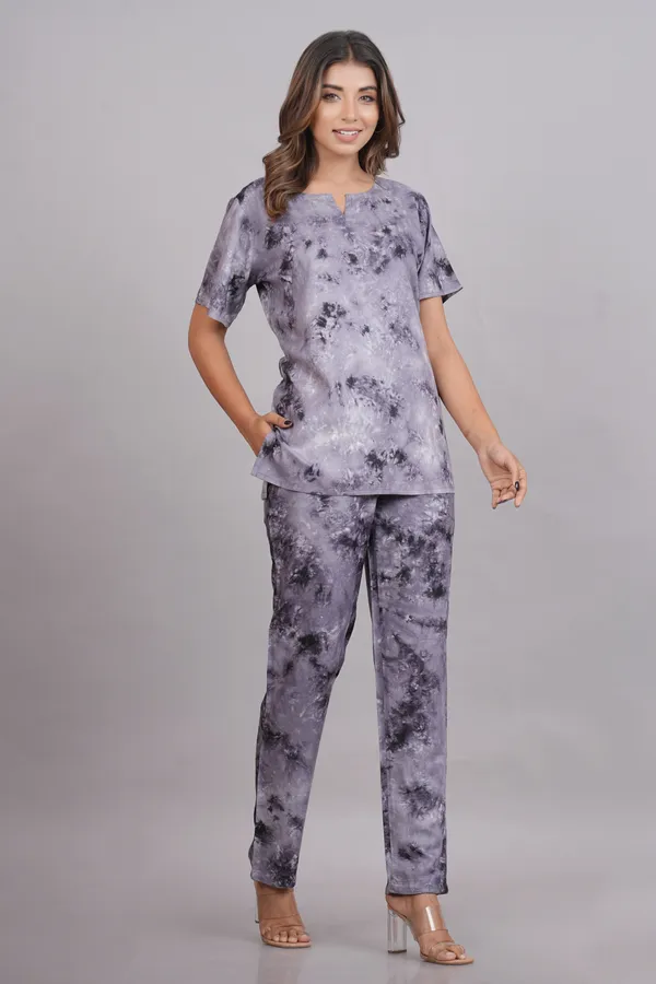 Ayush_Textiles_Women_Printed_Silver_Night_Suit_Set