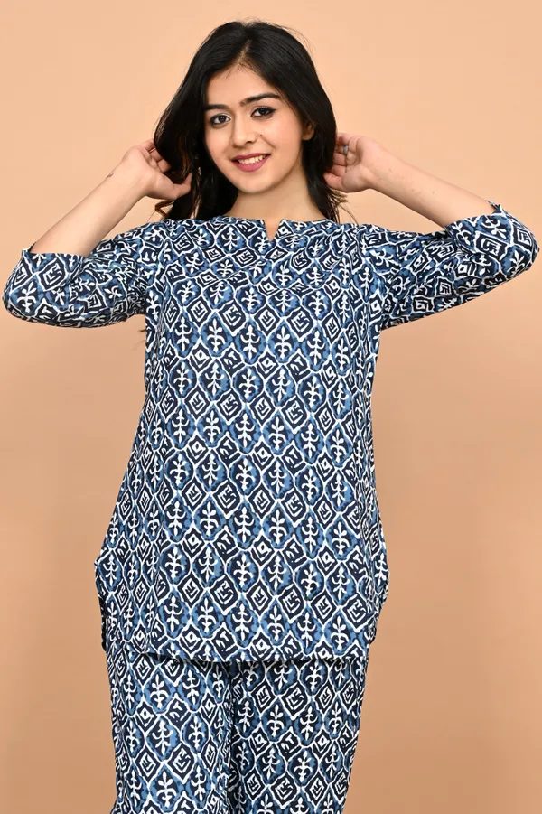 Ayush_Textiles_Women_Floral_Print_Blue_Top_And_Pyjama_Set