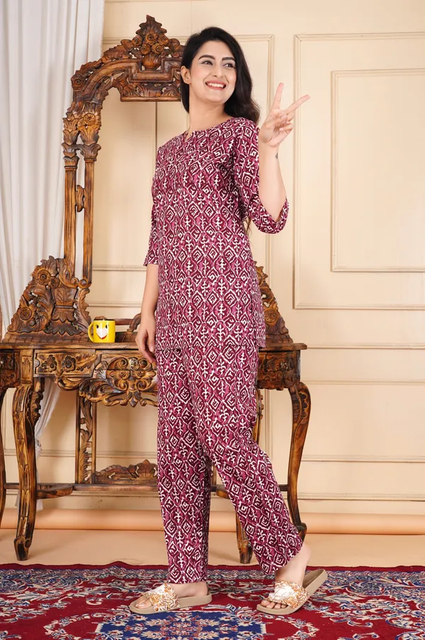 Ayush_Textiles_Women_Floral_Print_Maroon_Top_And_Pyjama_Set