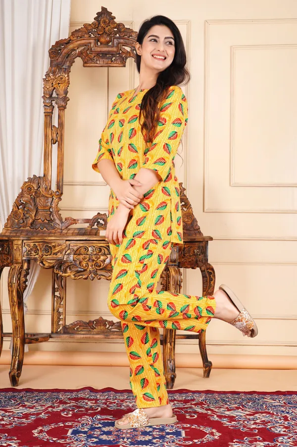 Ayush_Textiles_Women_Floral_Print_Multicolor_Top_And_Pyjama_Set