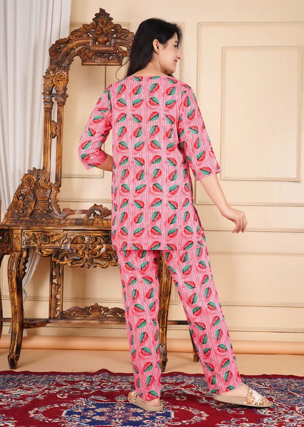 Ayush_Textiles_Women_Floral_Print_Pink_Top_And_Pyjama_Set