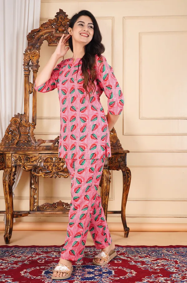 Ayush_Textiles_Women_Floral_Print_Pink_Top_And_Pyjama_Set