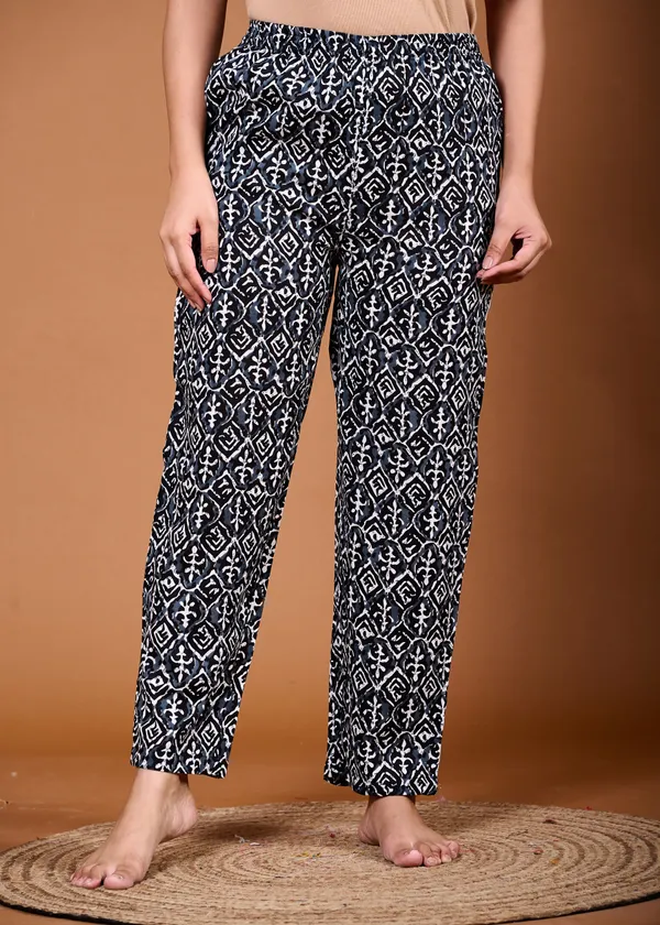 Ayush_Textiles_Women_Floral_Print_Black_Top_And_Pyjama_Set