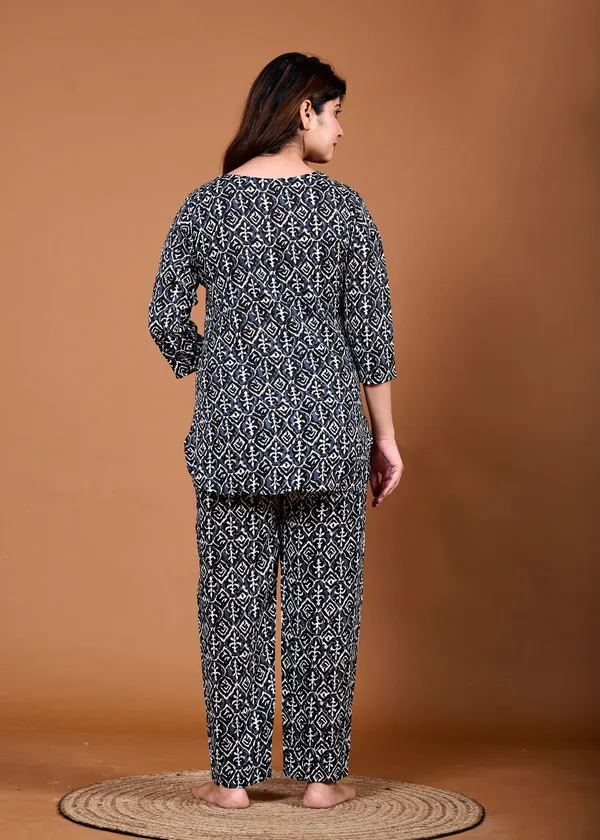 Ayush_Textiles_Women_Floral_Print_Black_Top_And_Pyjama_Set