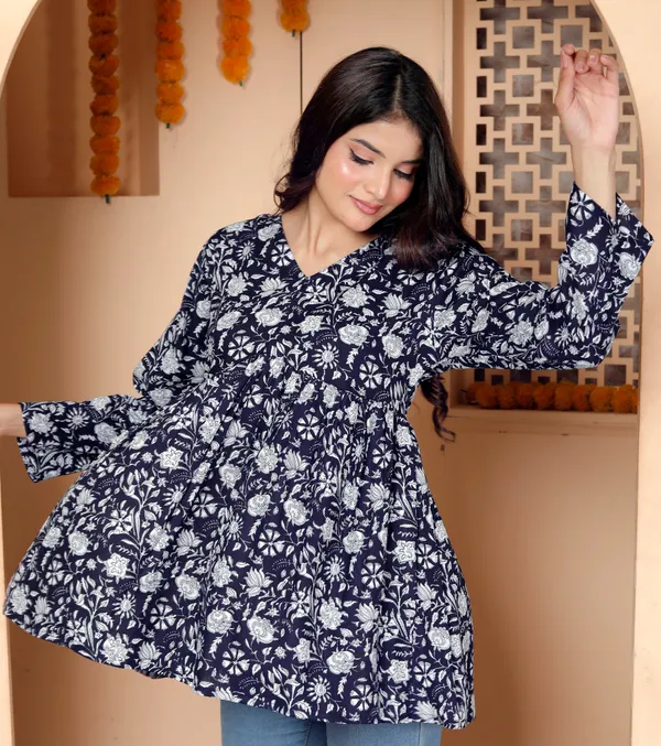 Gl_New_Stylish_Indigo_Blue_V_Neck_Top