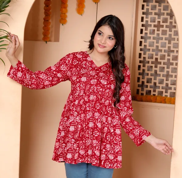 Gl_New_Stylish_Red_V_Neck_Top_Cotton_Kurti