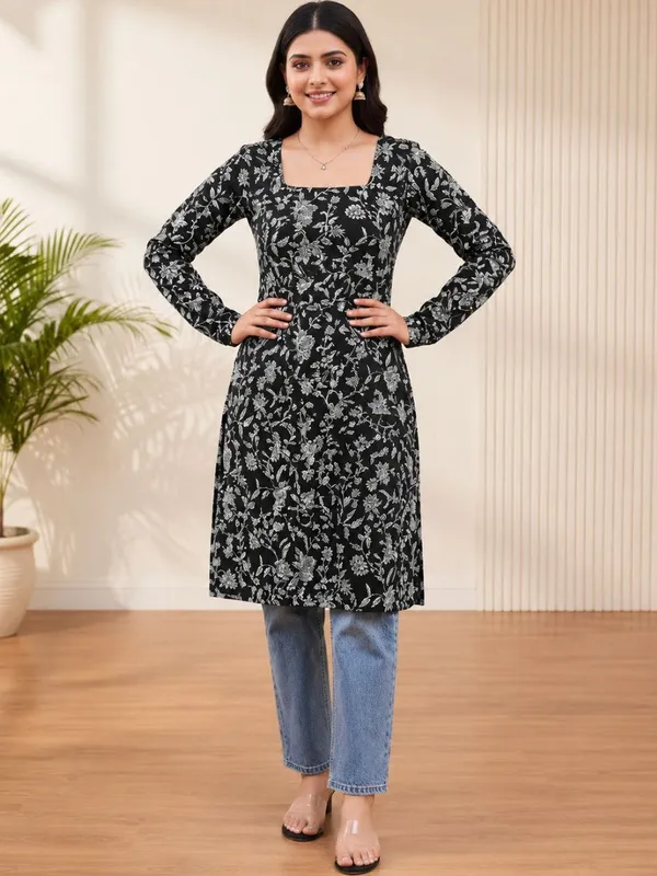 Bibhatsu_Apparels_Women's_Black_Floral_Printed_A_Line_Kurti_Square_Neck_Casual_Office_Wear_Cotton_Kurti