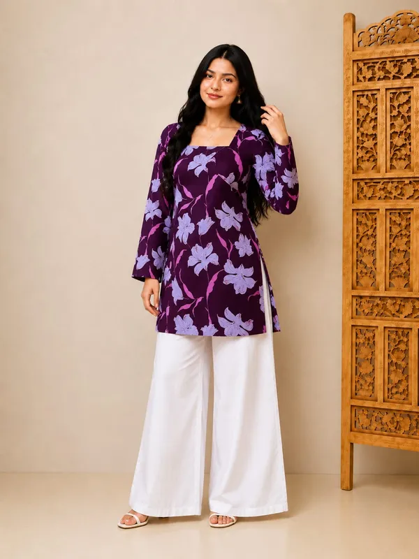Bibhatsu_Apparels_Women's_Purple_Floral_Printed_Straightcotton_Kurti_Square_Neck_Bell_Sleeves