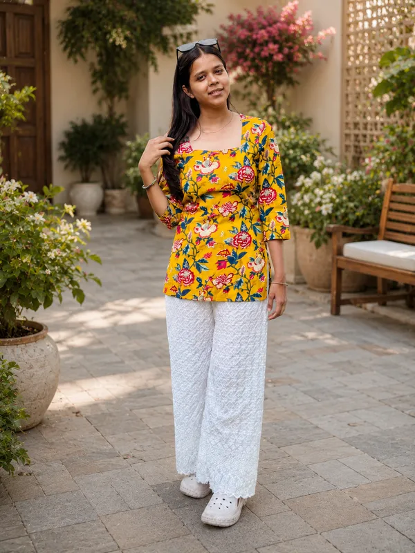 Bibhatsu_Women's_Mustard_Yellow_Floral_Printed_Top_V_Neck_3_4_Sleeve_Casual_Wear_Cotton_Kurti