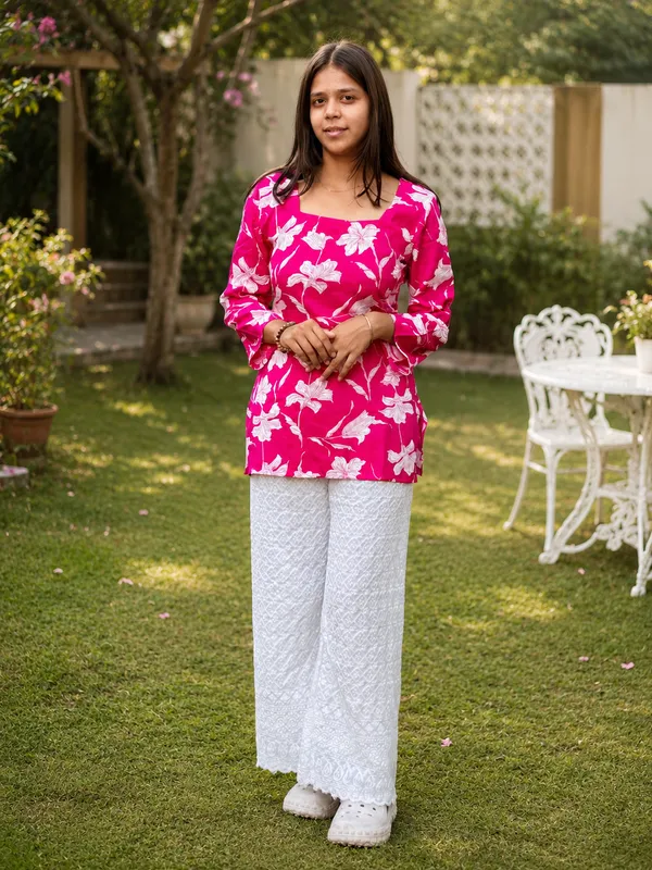 Bibhatsu_Women's_Magenta_Floral_Printed_Top_Square_Neck_Full_Sleeve_Casual_Wear_Cotton_Kurti_Rayon