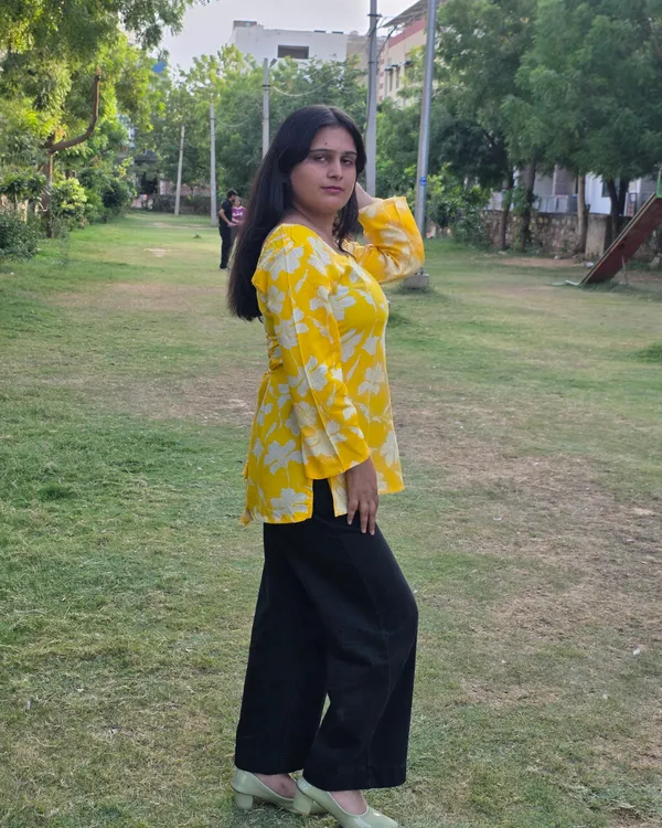 Bibhatsu_Women's_Mustard_Yellow_Floral_Printed_Top_Square_Neck_Bell_Sleeve_Casual_Wear_Cotton_Kurti