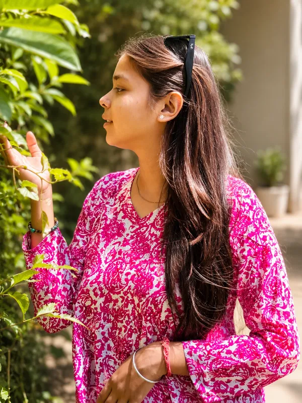 Bibhatsu_Women's_Pink_Floral_Printed_Cotton_Kurti_Top