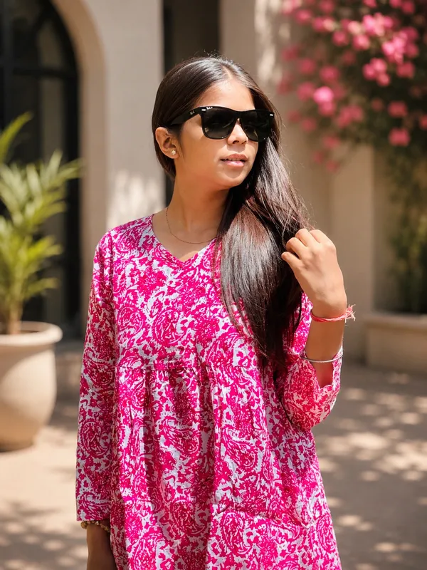 Bibhatsu_Women's_Pink_Floral_Printed_Cotton_Kurti_Top
