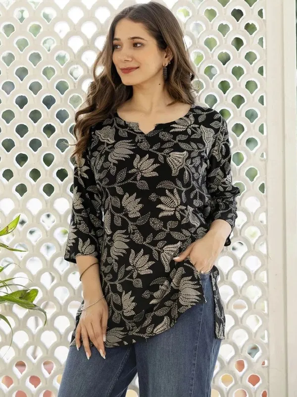 Bibhatsu_Apparels_Women's_Black_Lotus_Flower_Stylish_Casual_Office_Wear_Cotton_Kurti