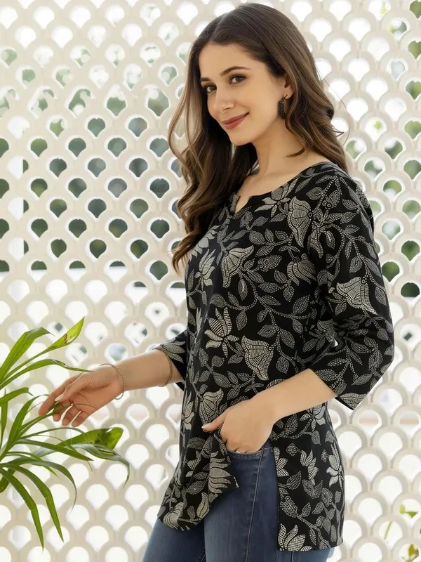 Bibhatsu_Apparels_Women's_Black_Lotus_Flower_Stylish_Casual_Office_Wear_Cotton_Kurti