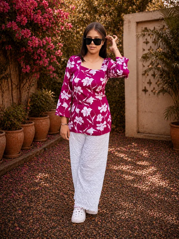 Women's_Magenta_Floral_Printed_Square_Neck_Cotton_Kurti_3_4_Sleeves_Bibhatsu