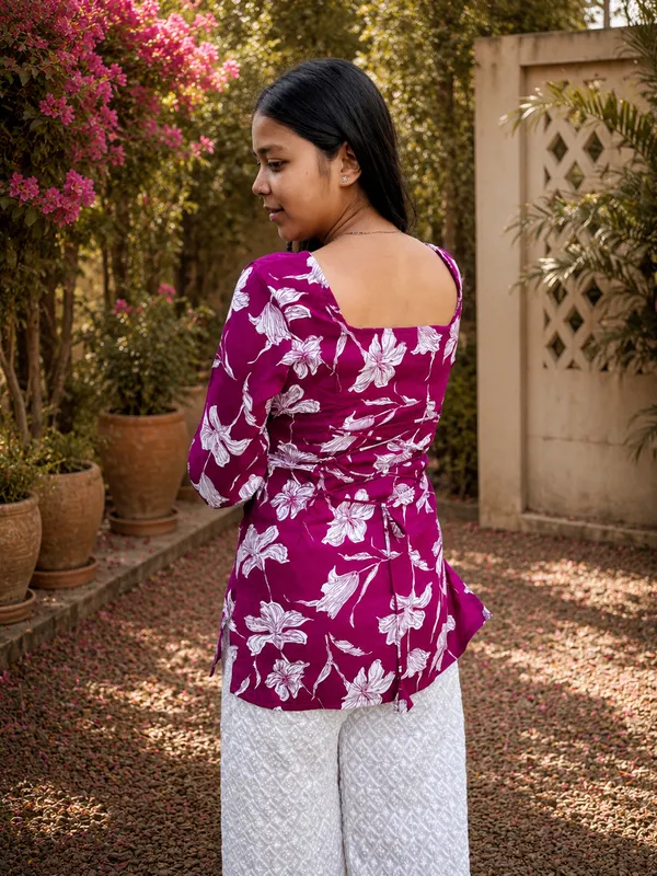 Women's_Magenta_Floral_Printed_Square_Neck_Cotton_Kurti_3_4_Sleeves_Bibhatsu