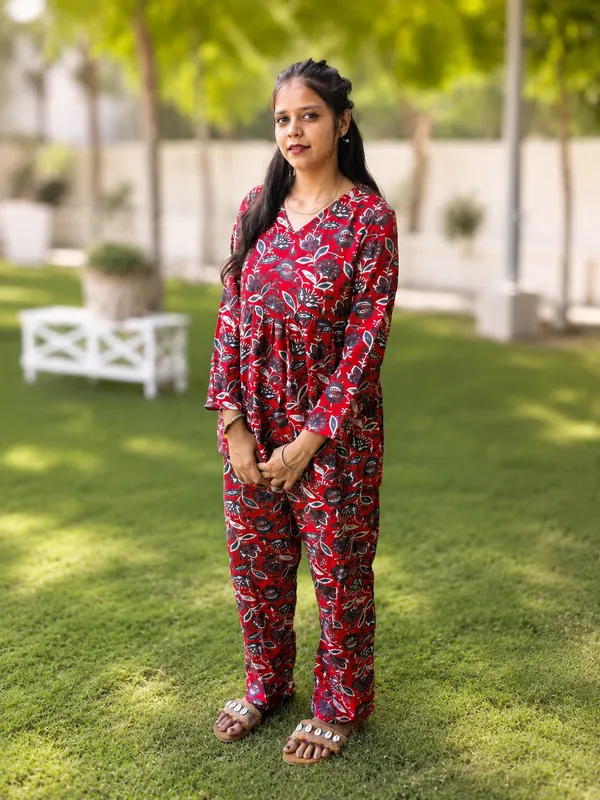 Bibhatsu_Women's_Premium_Red_Floral_Printed_Cotton_Blend_Co_Ord_Set_Casual_Daily_Wear