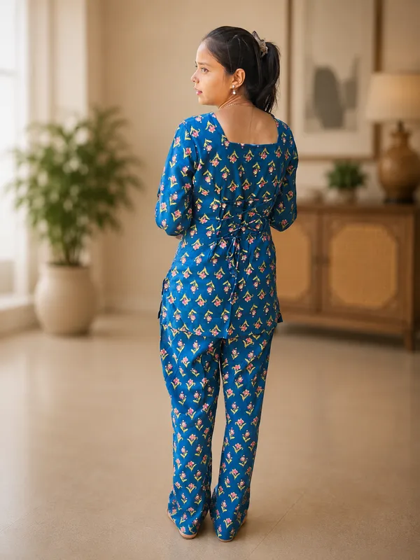 Bibhatsu_Women's_Blue_Floral_Printed_Co_Ord_Set_Premium_Casual_Daily_Wear